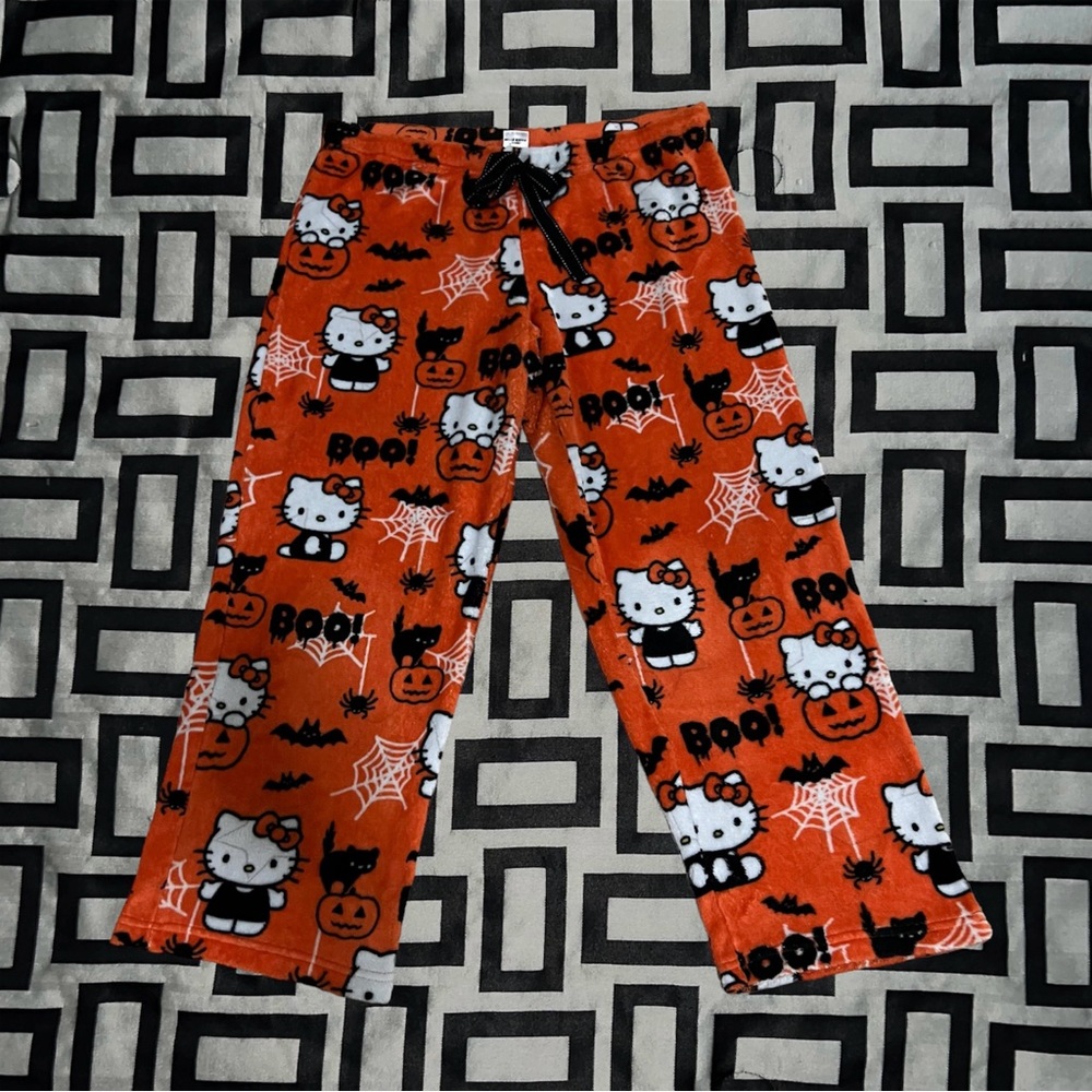 Halloween Hello Kitty Pajamas *Authentic*
